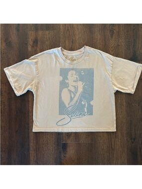 * Selena Spanish Mexican Singer Music Graphic Crop Tee Top Shirt Beige Sz Small